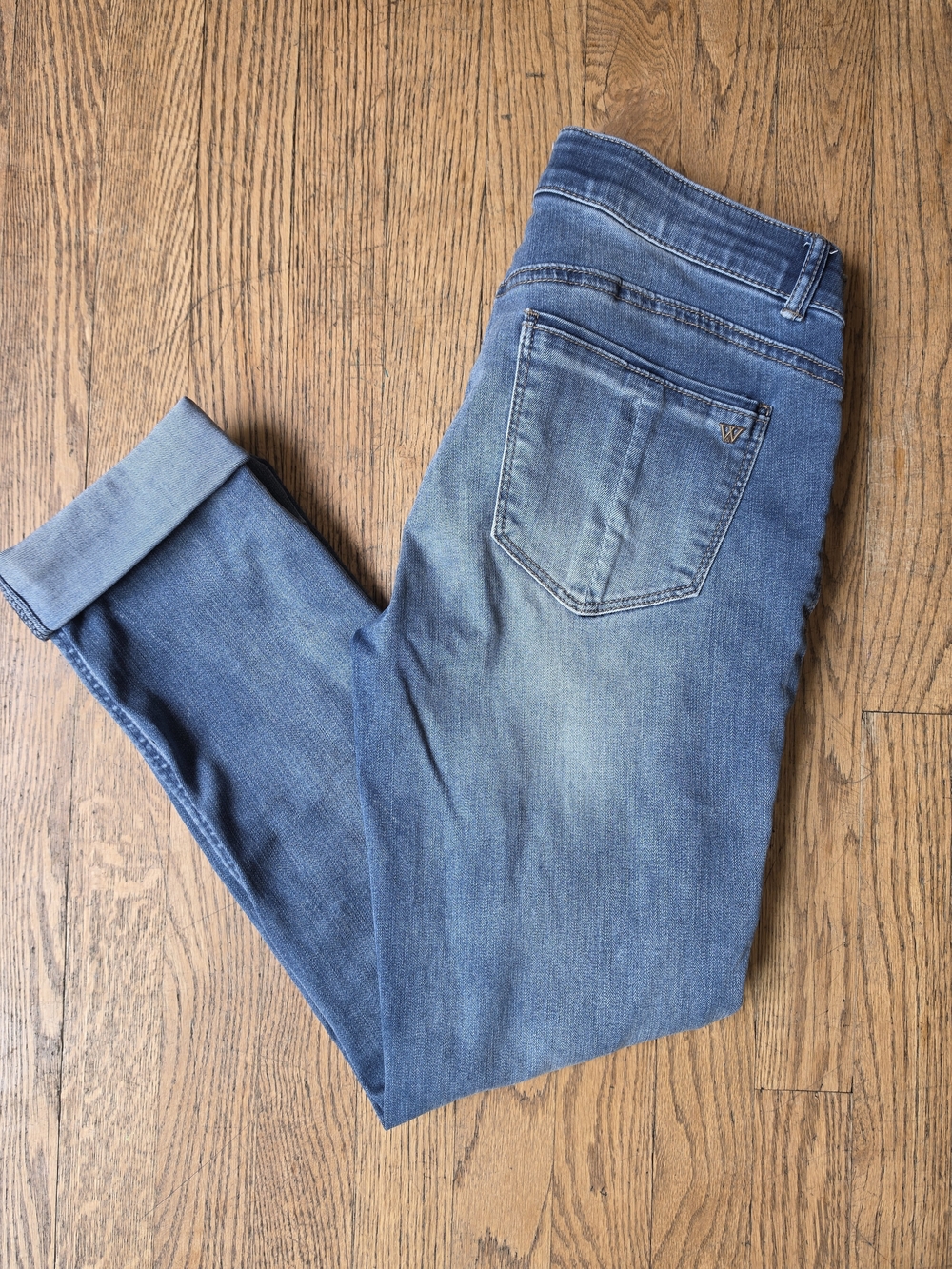 Wit & Wisdom Ankle Jeans in Medium Blue Wash Size 4